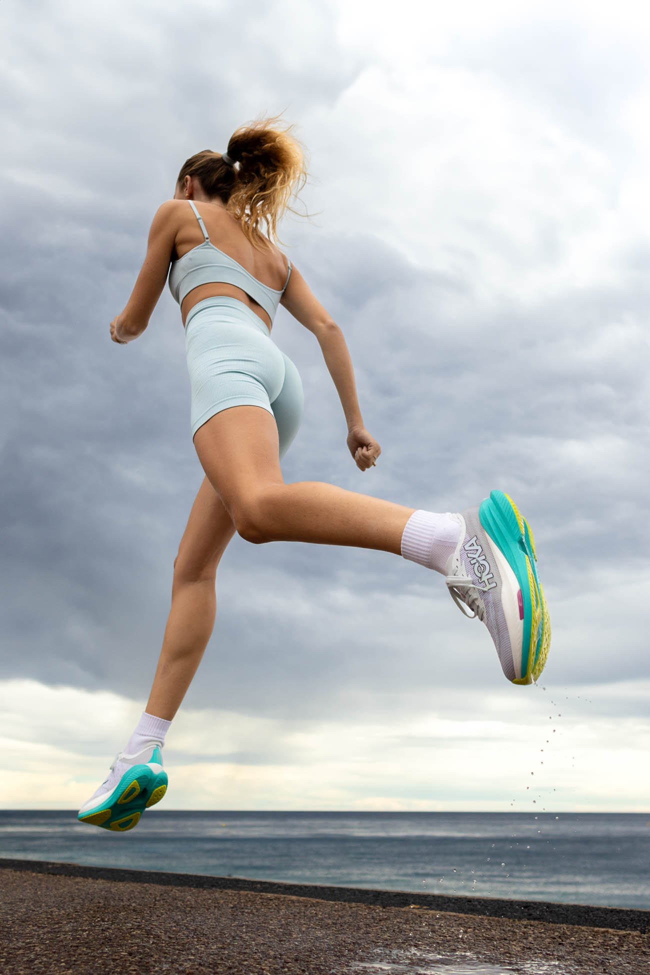 photographie de produit de running pour la marque de sport Hoka 